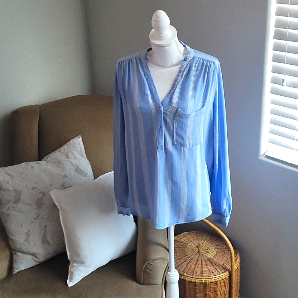 H&M half button up